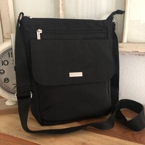 Baggallini Crossbody Handbag Black Town Bag